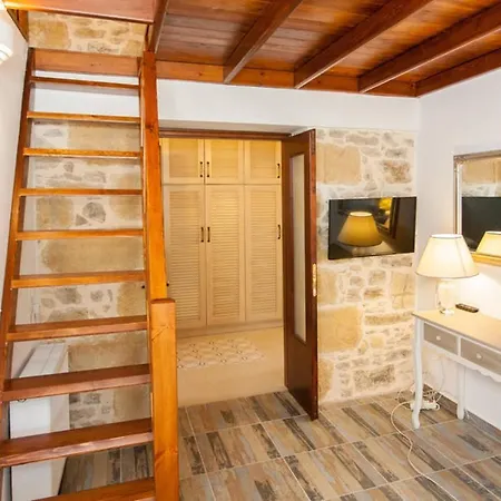 Villa Kera